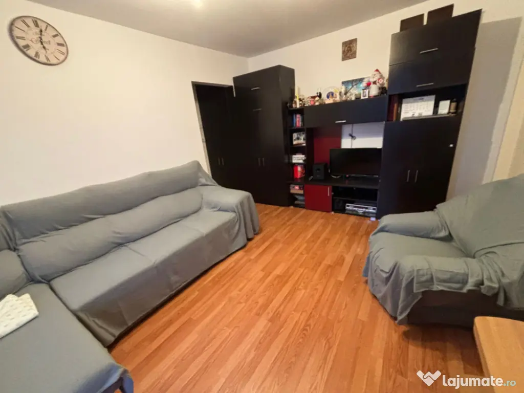 Apartament 2 camere, cu balcon, beci si loc de parcare, situ 