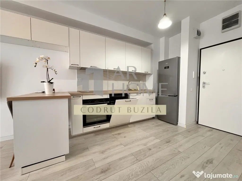 Garsoniera, de lux, parcare, zona Vest, Ploiesti