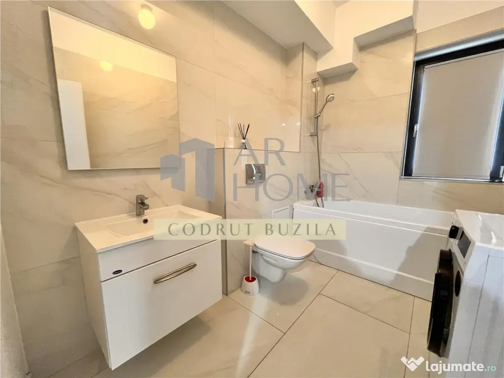 Garsoniera, de lux, parcare, zona Vest, Ploiesti