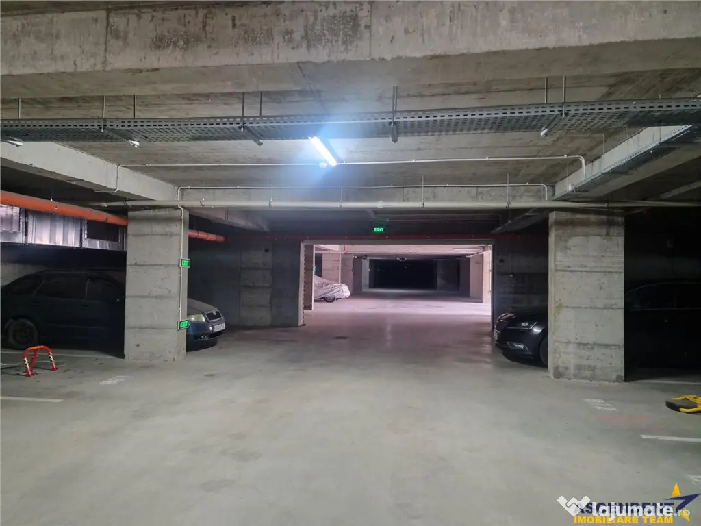 Apartament decomandat, cu parcare subterana, Coresi, Tractor 