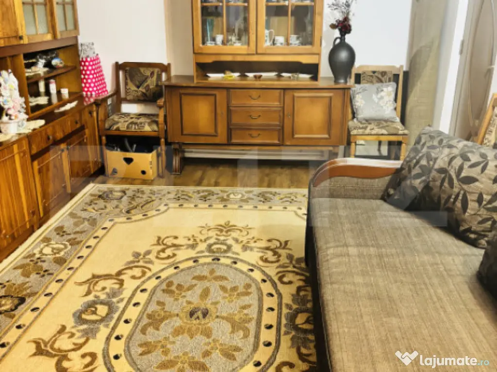 Vânzare apartament decomandat , 80 mp, Câmpulung Moldovens 