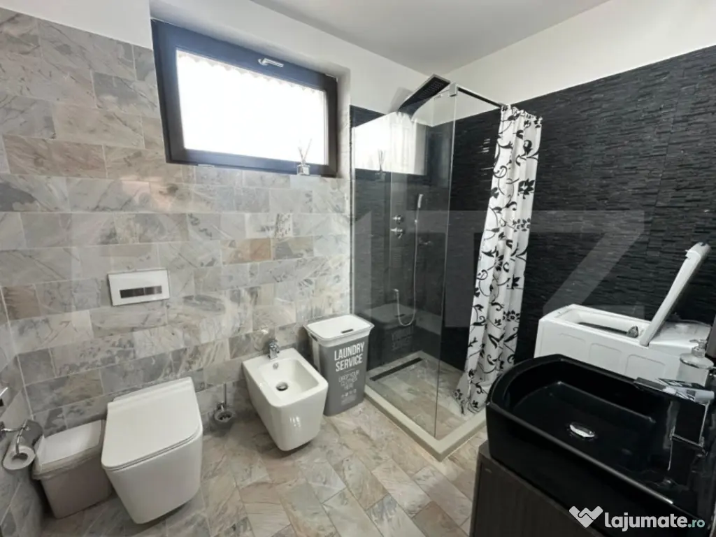 Casa moderna P+1+M, 3 dormitoare, zona Ford 