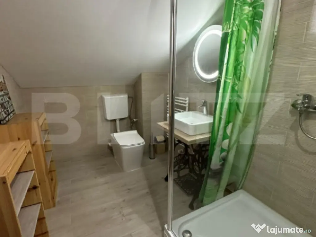 Casa moderna P+1+M, 3 dormitoare, zona Ford 