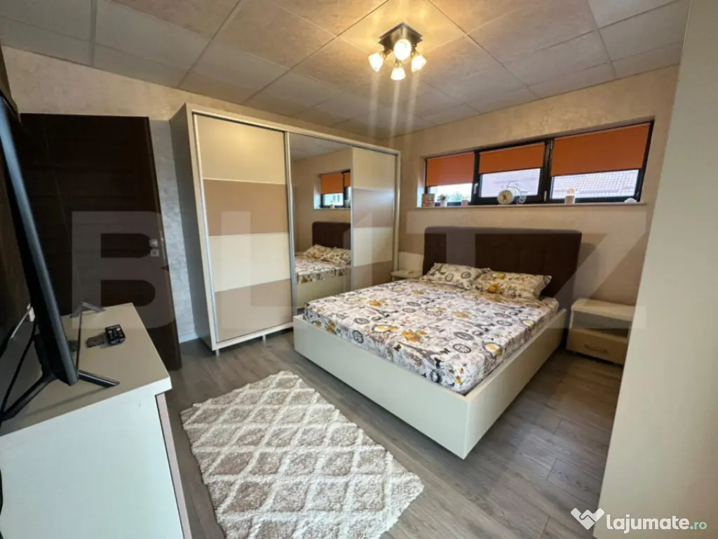 Casa moderna P+1+M, 3 dormitoare, zona Ford 