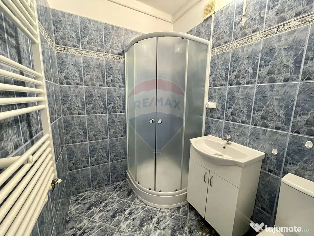 Apartament 3 camere | Etaj 8/9 | Zona Nord – Strada Cam... 