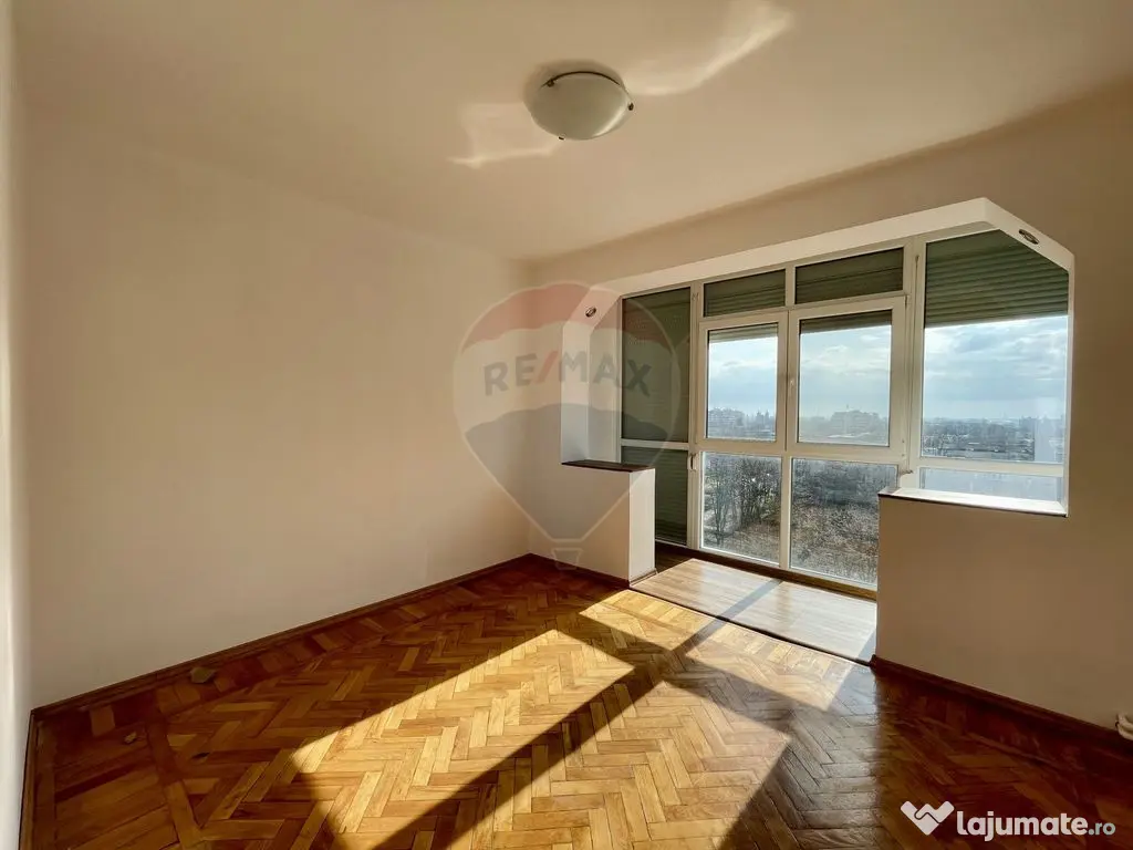 Apartament 3 camere | Etaj 8/9 | Zona Nord – Strada Cam... 