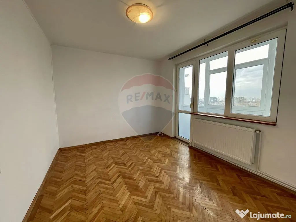 Apartament 3 camere | Etaj 8/9 | Zona Nord – Strada Cam... 
