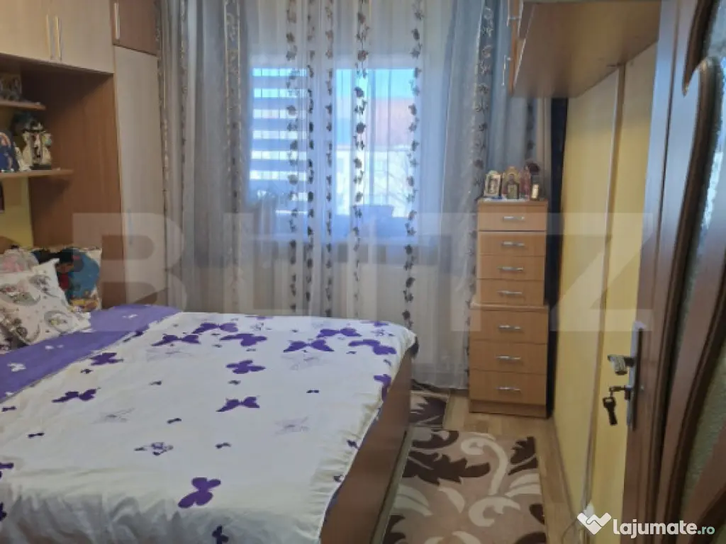 Apartament 3 camere, decomandat, 69 mp, etaj 3, Obcini 