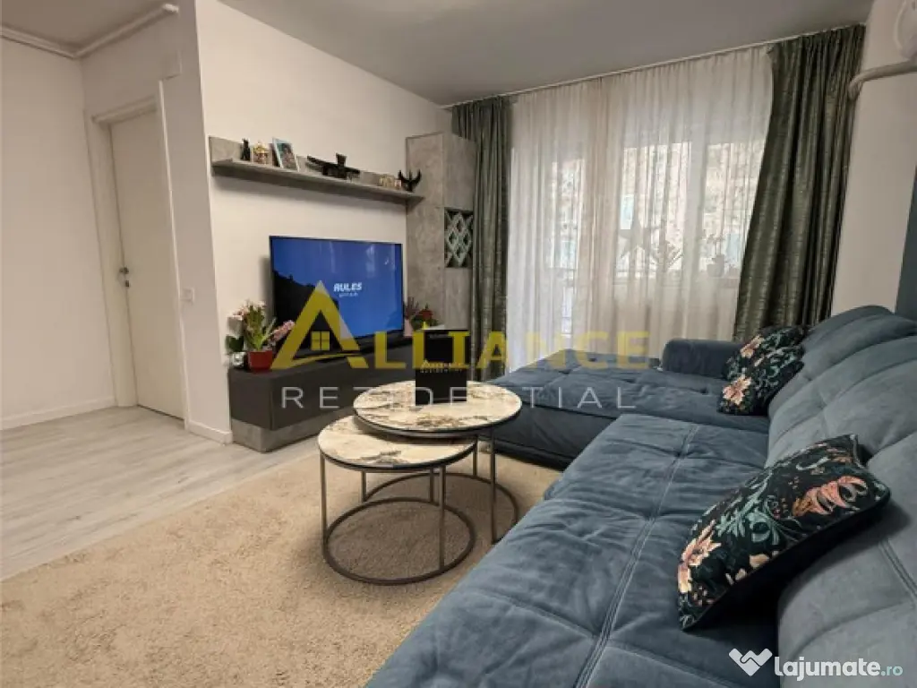 Apartament 3 camere 2 bai Confort City 