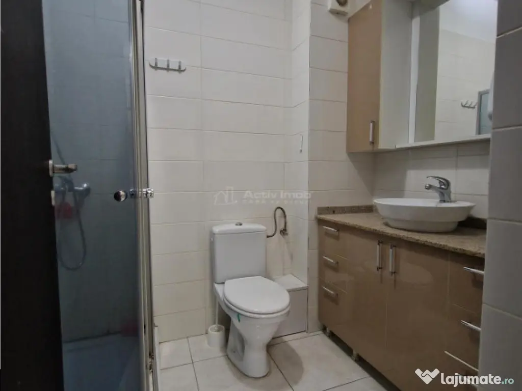 2 cam Militari Residence, str. Rezervelor- Cafe Roz 