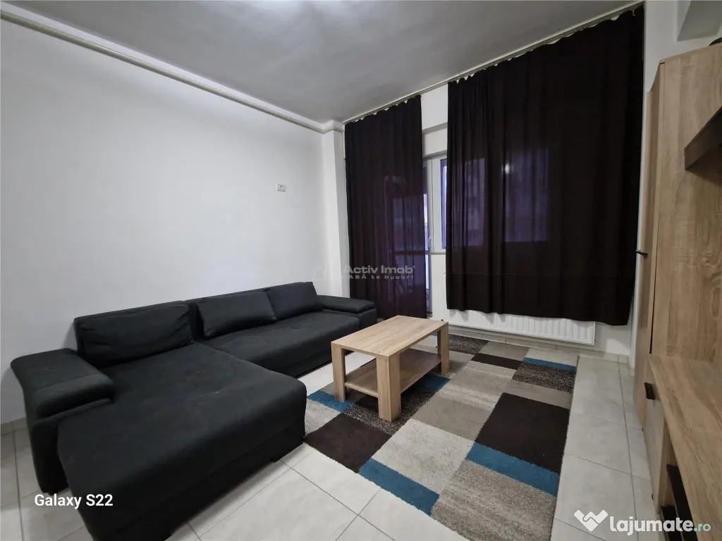 2 cam Militari Residence, str. Rezervelor- Cafe Roz 