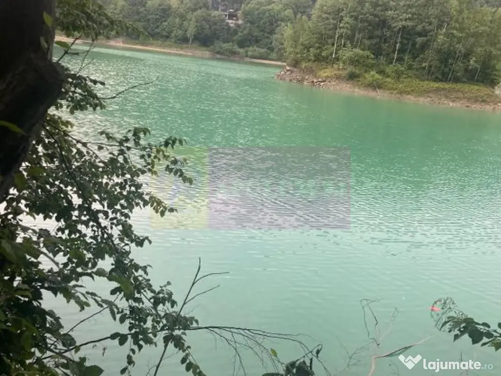 Teren cu deschidere la lac – Valea Doftanei, Prahova 