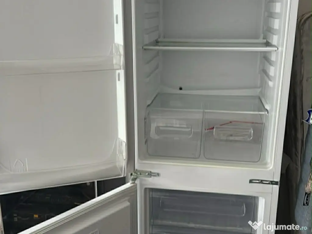 Frigider Incorporabil