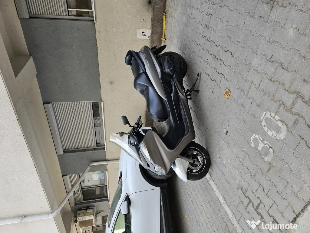 Maxiscuter Yamaha Majesty 400 