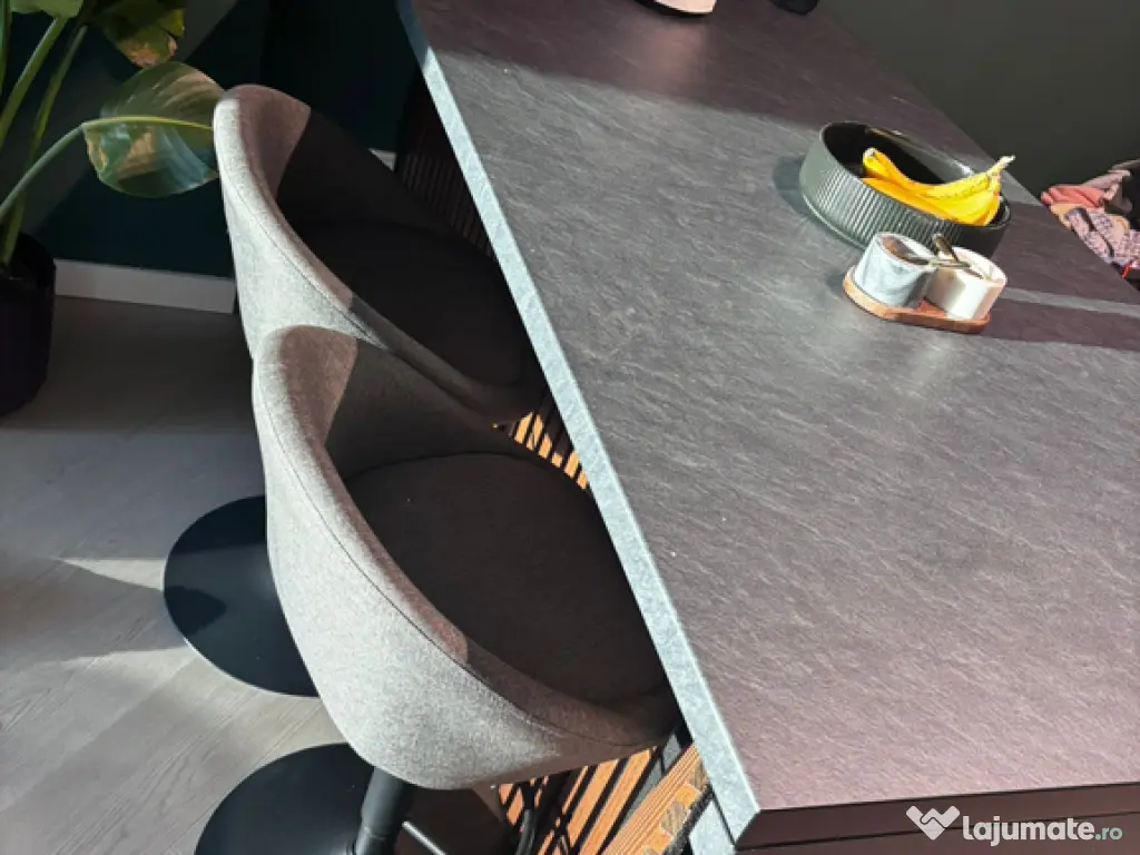 Mobila bucatarie + hol 