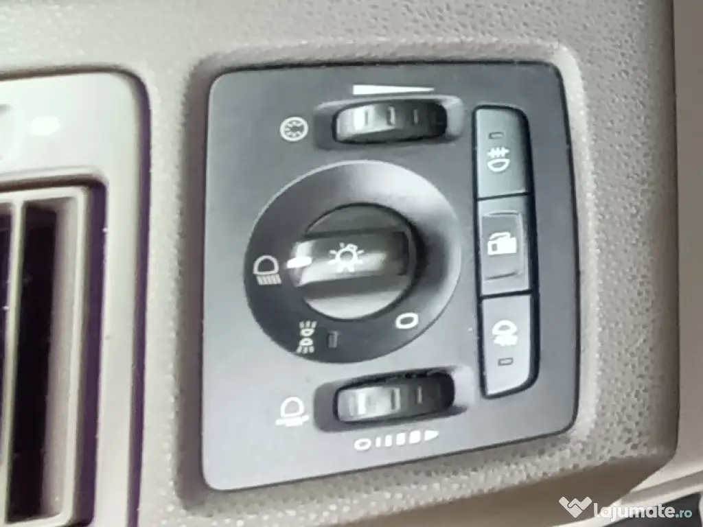 Volvo v50,2d,136 cp. 