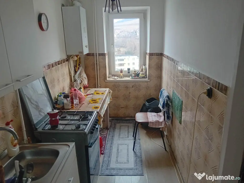 Apartament 4 Camere B-dul. Dacia etaj 9 lift 65mp renovat centrala termopan 