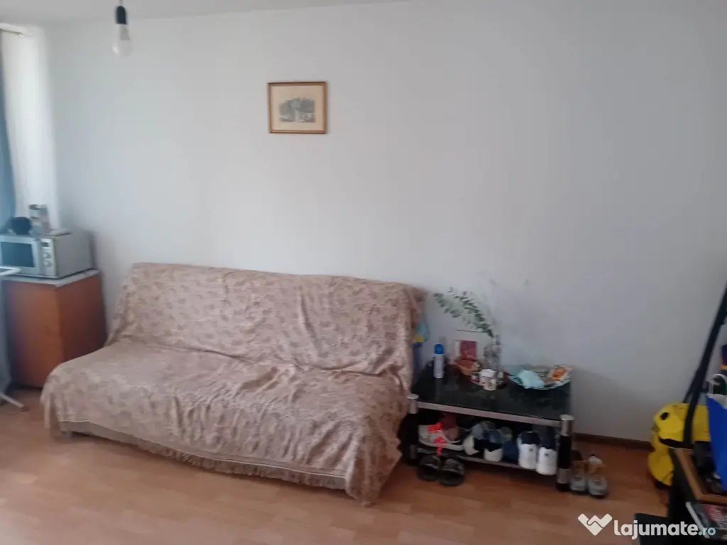 Apartament 4 Camere B-dul. Dacia etaj 9 lift 65mp renovat centrala termopan 