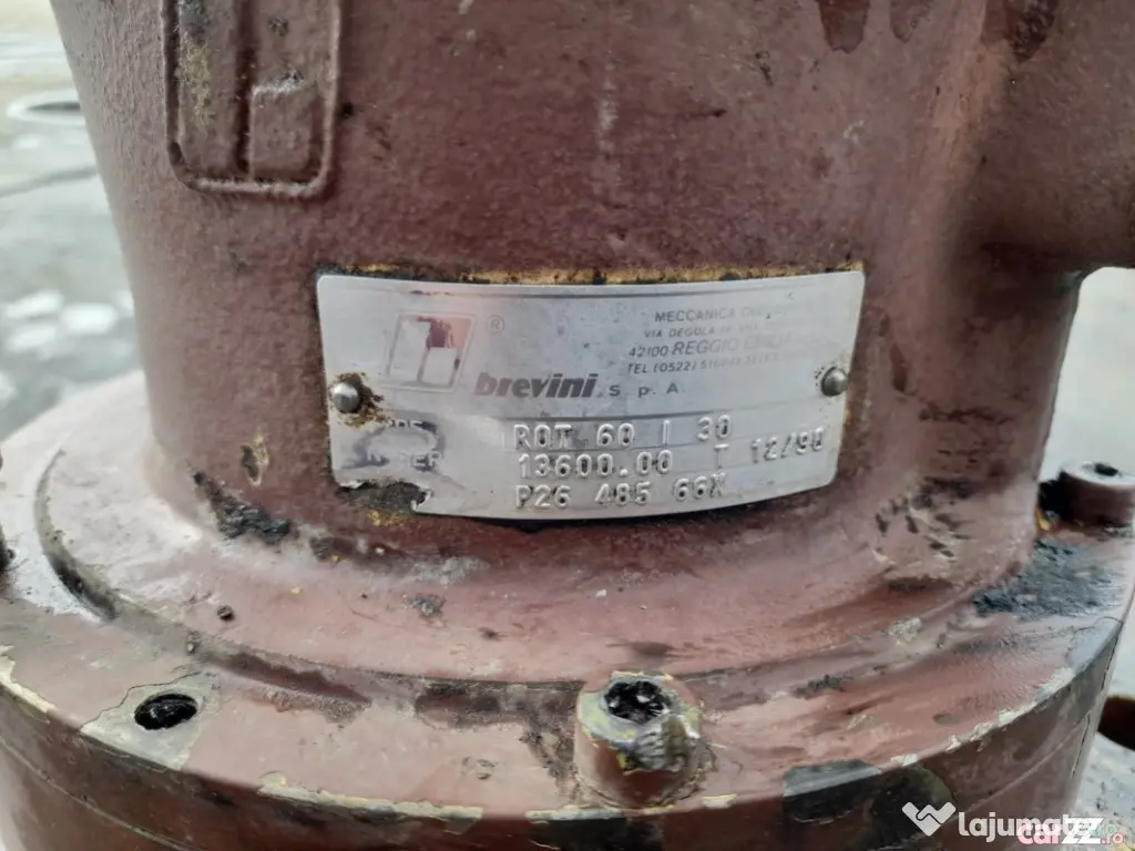 Reductor rotire Brevini ROT 60 I 30 pentru excavator pe roti Case 888 