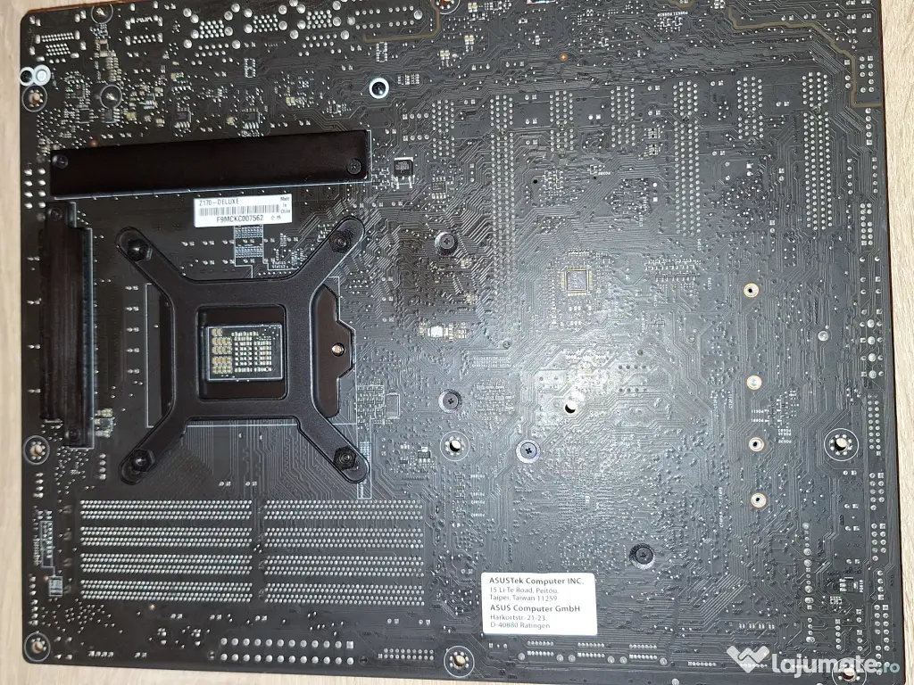 Asus z170 Deluxe + 6700k + 16 GB DDR4 3000MHZ – stare foarte bună!