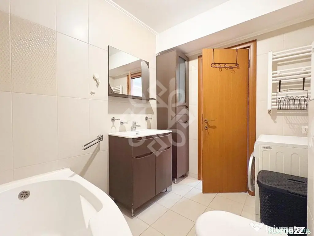 Apartament cu 3 camere de inchiriat in Nufarul Plaza, Oradea 