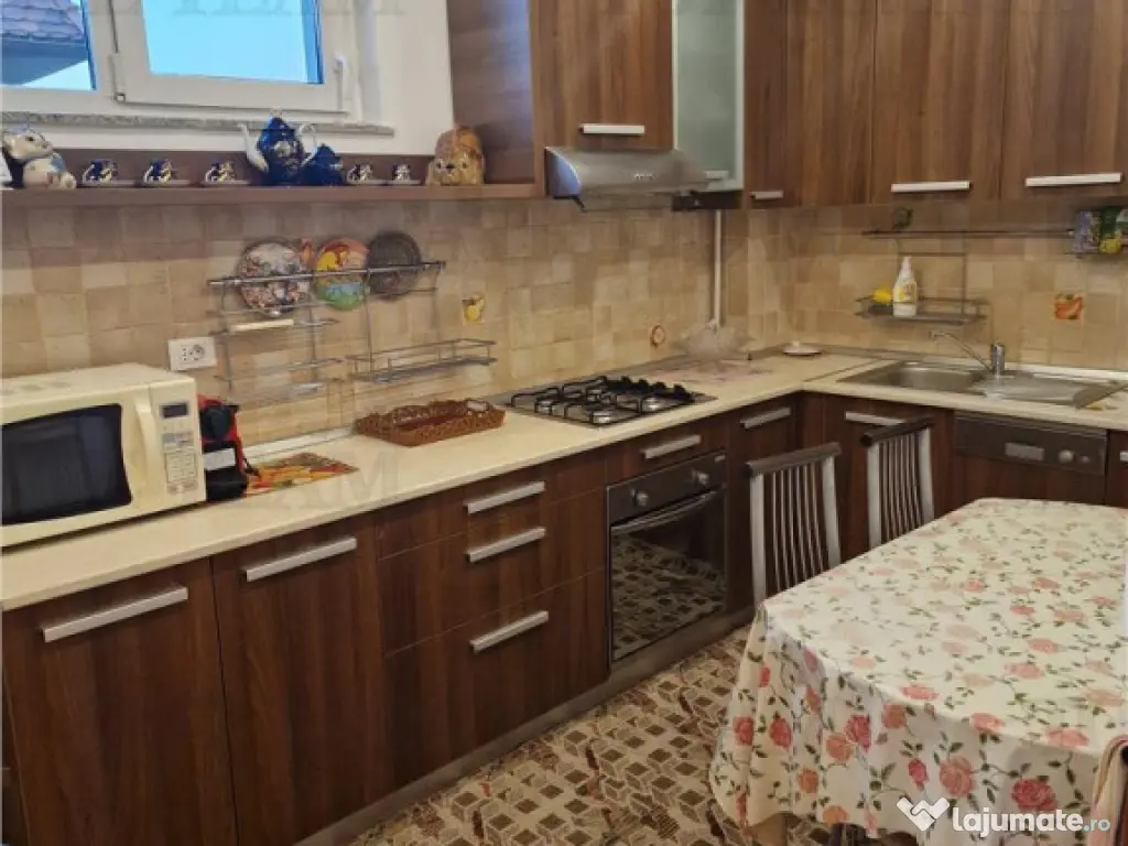 Apartament 2 camere de inchirat , spatios , 2 bai, bloc bou 