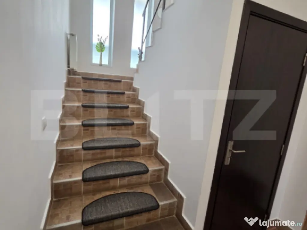 Casă individuală de vânzare | Europa – Zorilor | Teren 