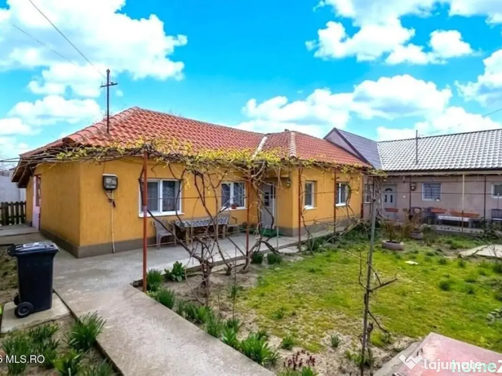 Cumpana - Str. Crinului 5, casa cu teren 625 mp, deschide... 