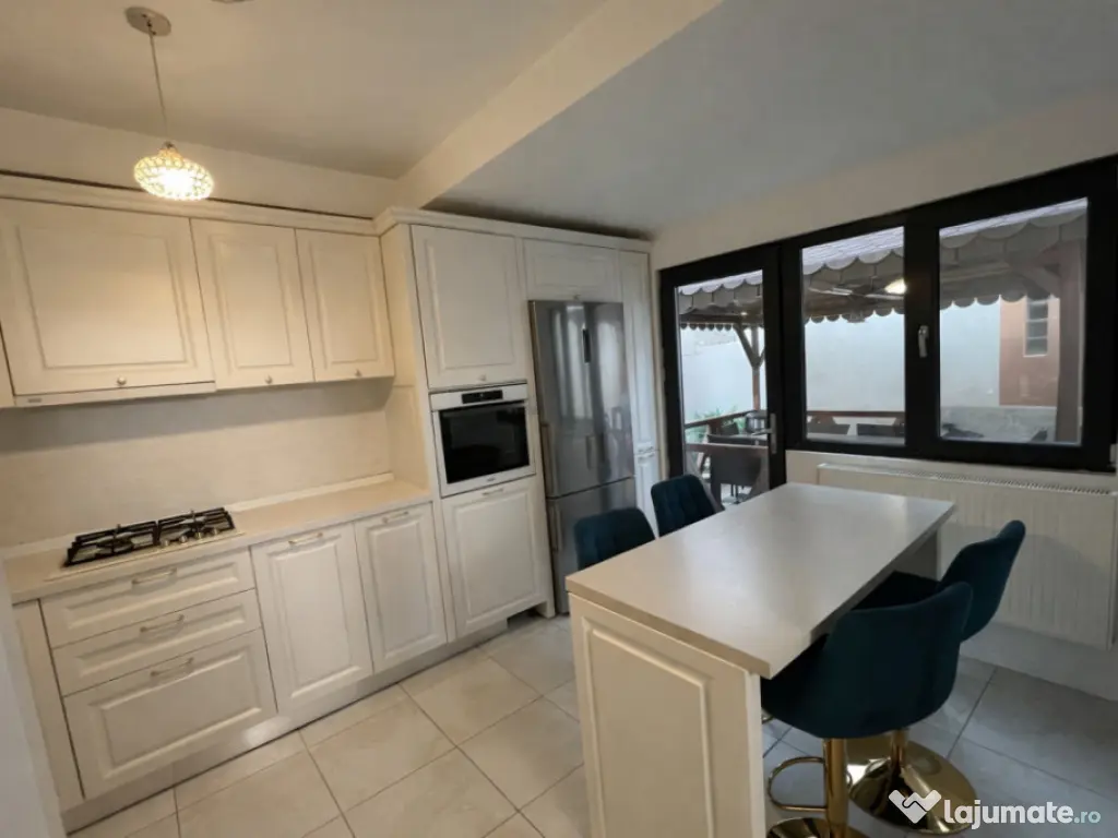 Vila cocheta 180 mp construiti, 340mp teren mobilata utilata 