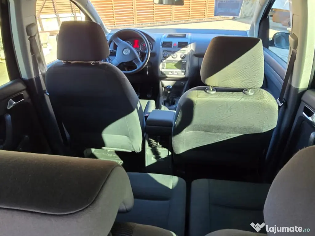 Volkswagen Touran  An 2009   Break   Diesel   293.000 km   1900 cmc 