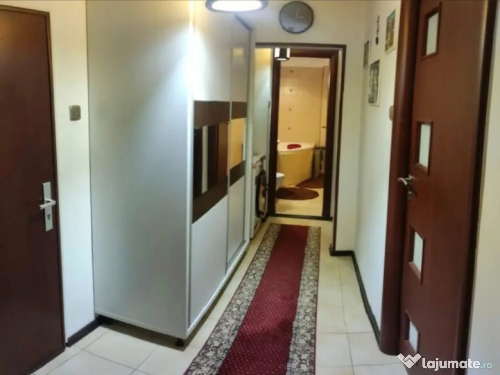 Panduri | 2 camere | 58mp | et 7 | modern | 500 euro 