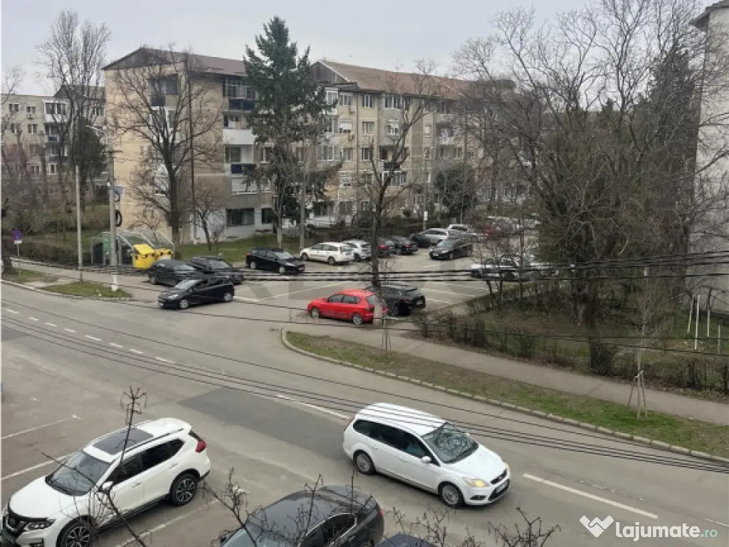 RECO apartament 3 camere in Decebal