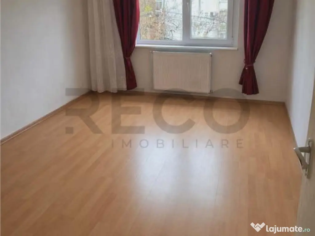 RECO apartament 3 camere in Decebal