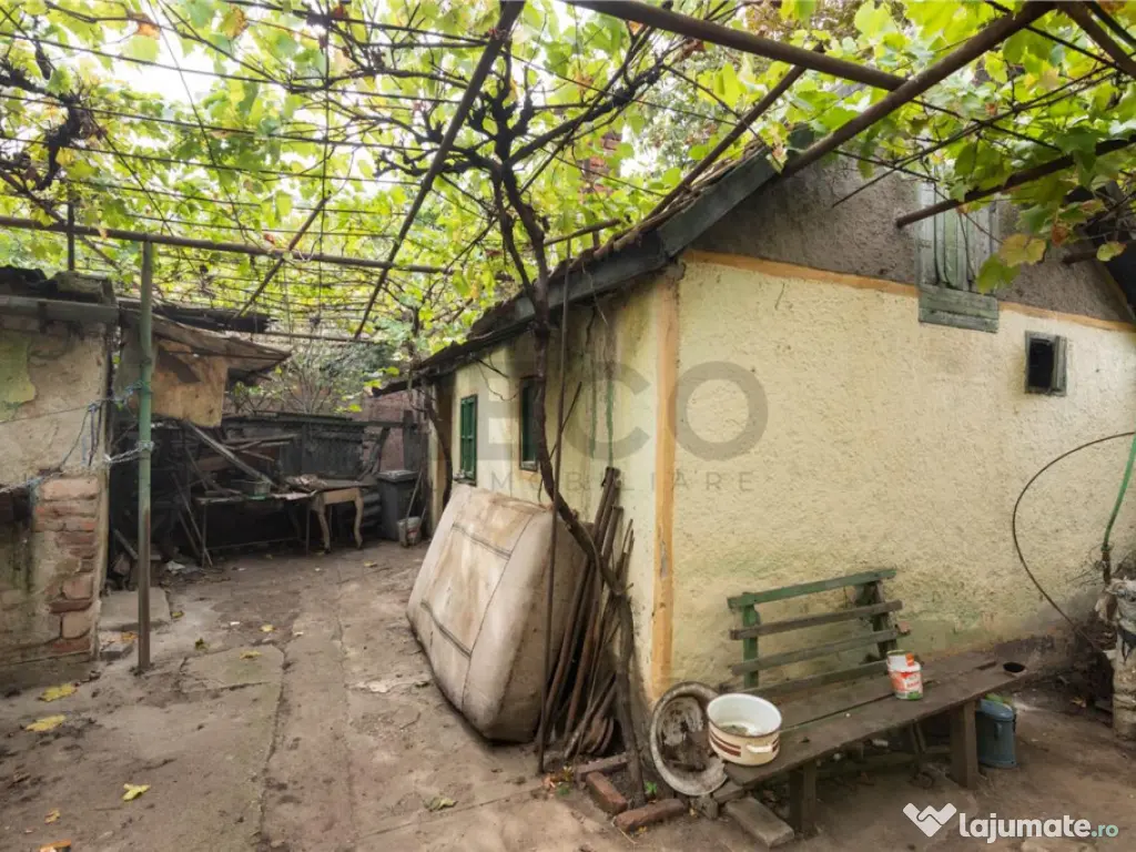 RECO Casa in Episcopia Bihor cu teren de 704mp 