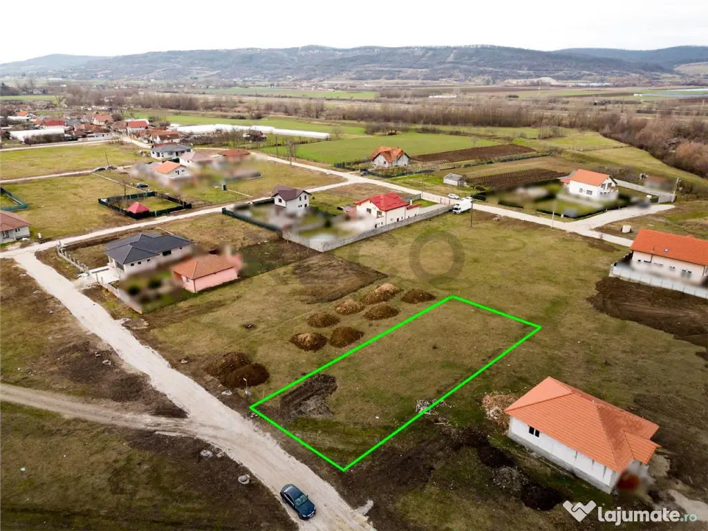 RECO Teren intravilan pentru loc de casa 810 mp cu utilitat