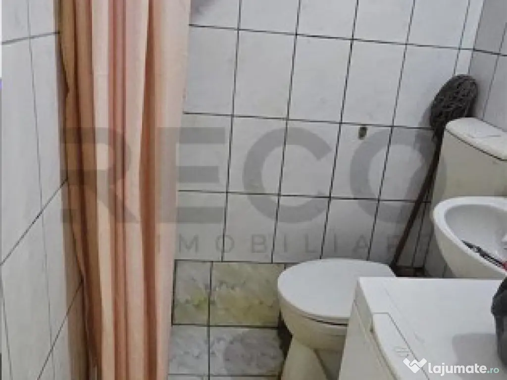 RECO. Garsoniera primitoare in zona Rogerius, etajul 4 