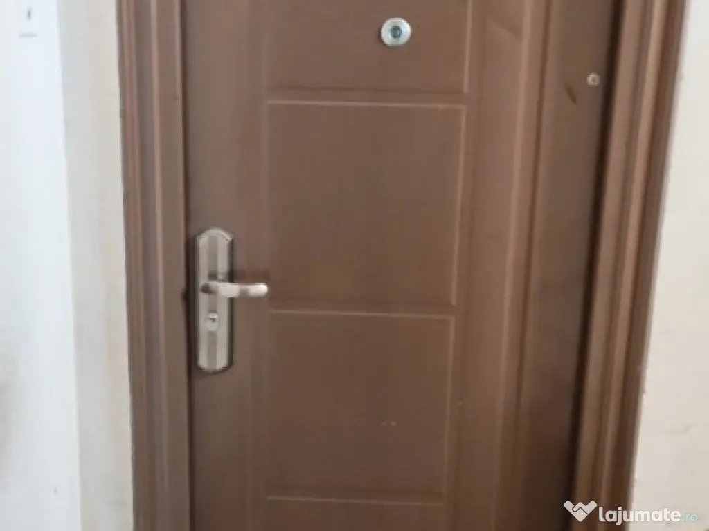 Apartament 2 camere de vânzare – poziție excelentă, aproape de centru 
