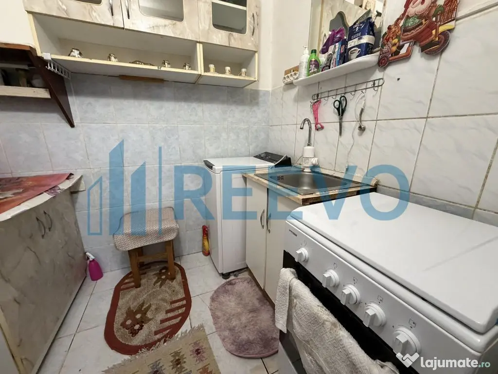 O garsonieră de 22 mp, situată la etajul 4, aflat pe st... 