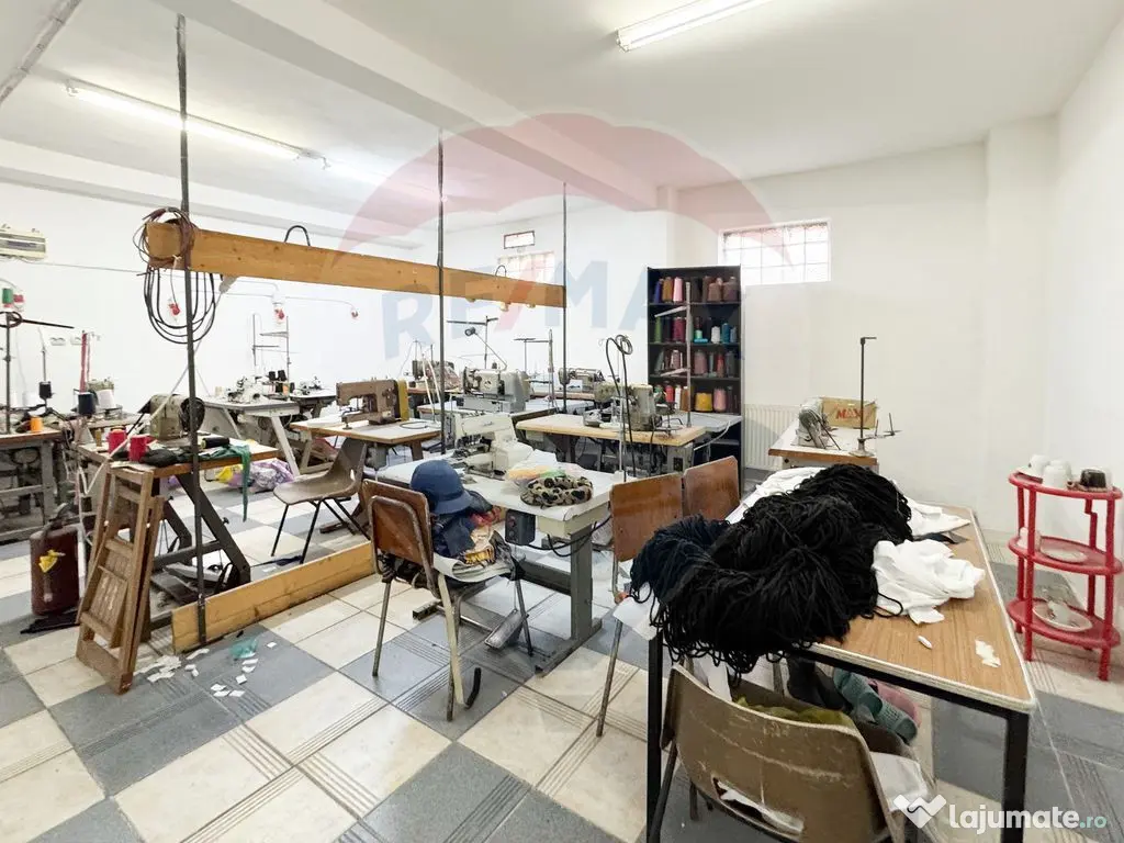 Clădire multifuncțională D+P+E+M situată în Constan?... 