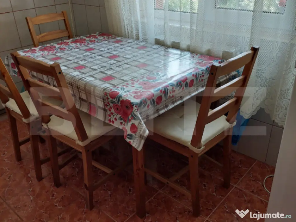 Casă de vânzare în Vatra Dornei, 65 mp amprenta la sol 