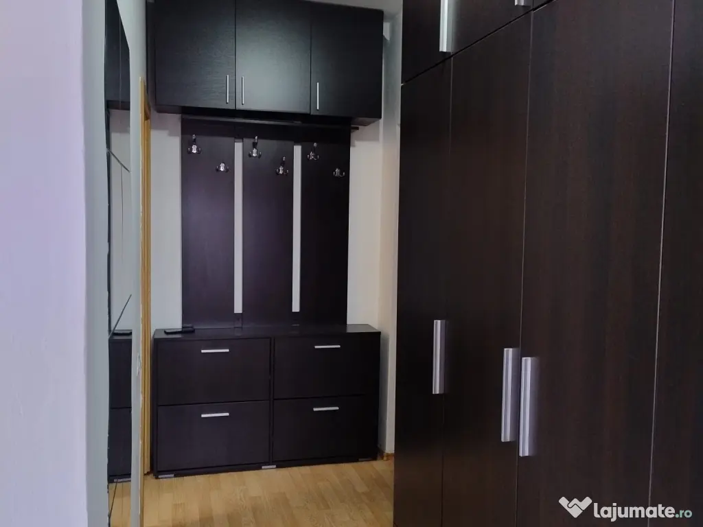 Închiriez apartament zona Iris 