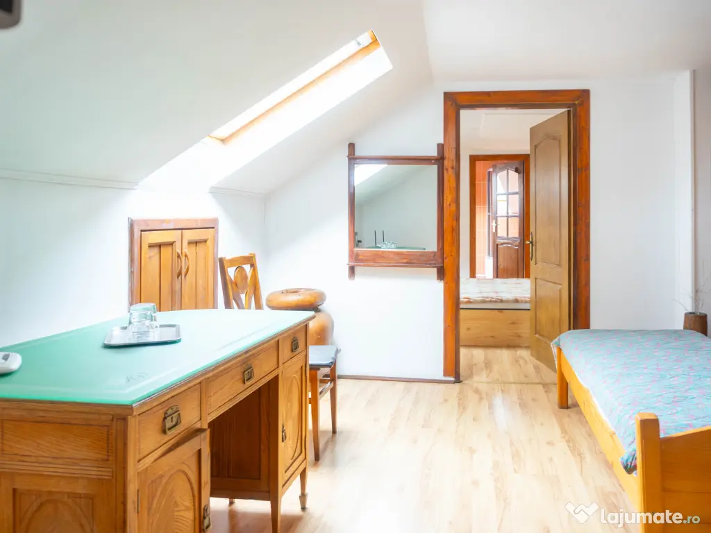 Oportunitate Investiție | 2 Apartamente (Etaj Complet) | Centrul Istoric 