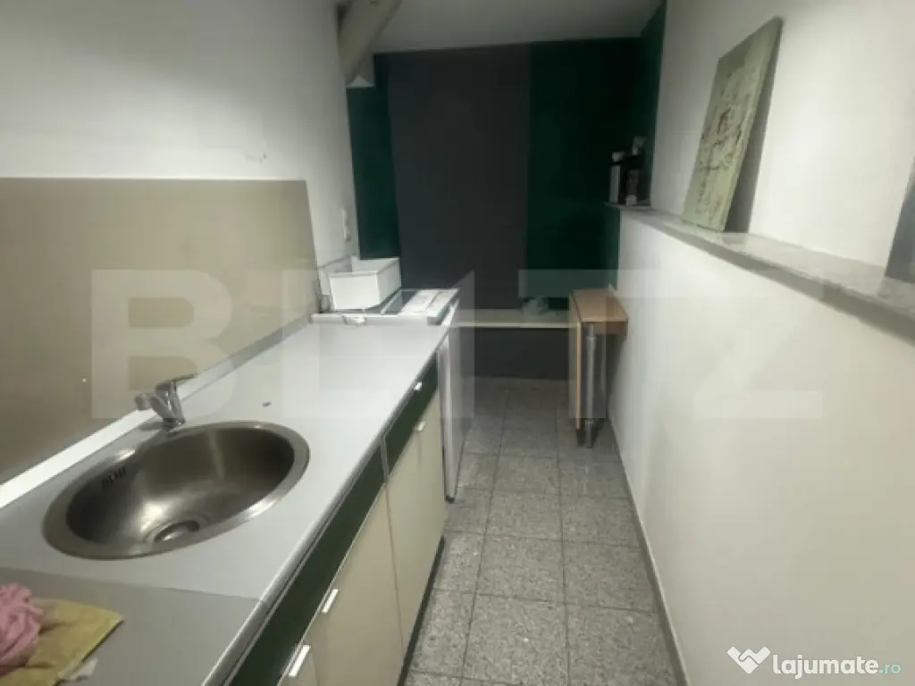 Spațiu croitorie subsol, 99mp,zona centrala 