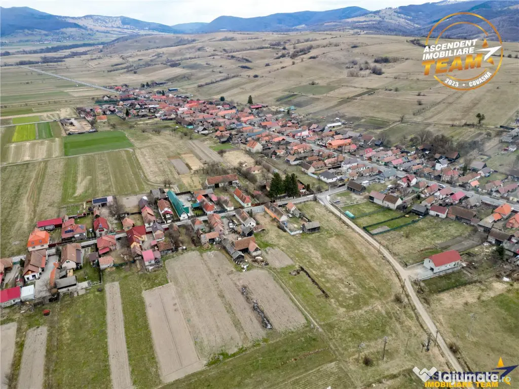 Film! 1.300mp teren partial intravilan, Micfalau, zona lini 