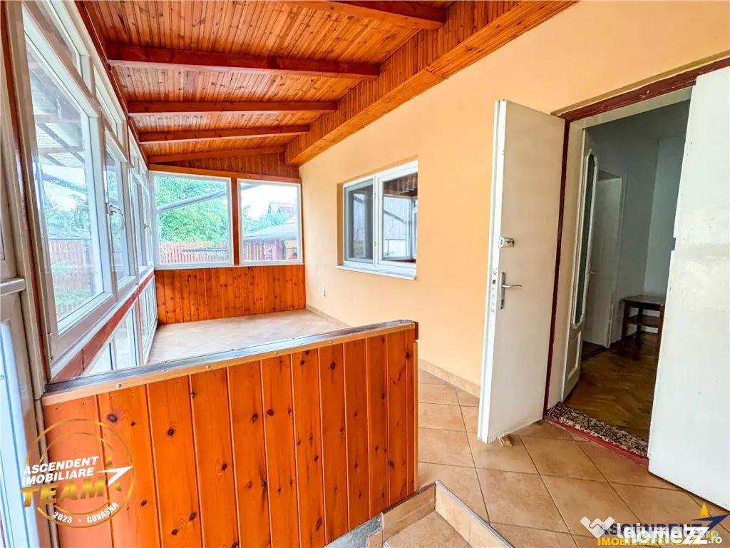 FILM3D! Casa ospitaliera,curte si gradina asortata,arie lini 