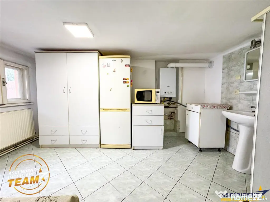 FILM3D! Casa ospitaliera,curte si gradina asortata,arie lini 