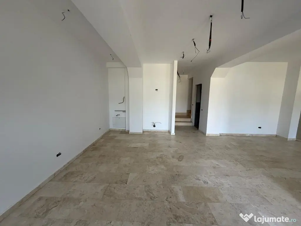 APARTAMENT 4 CAMERE TIP DUPLEX, INVESTITIE 