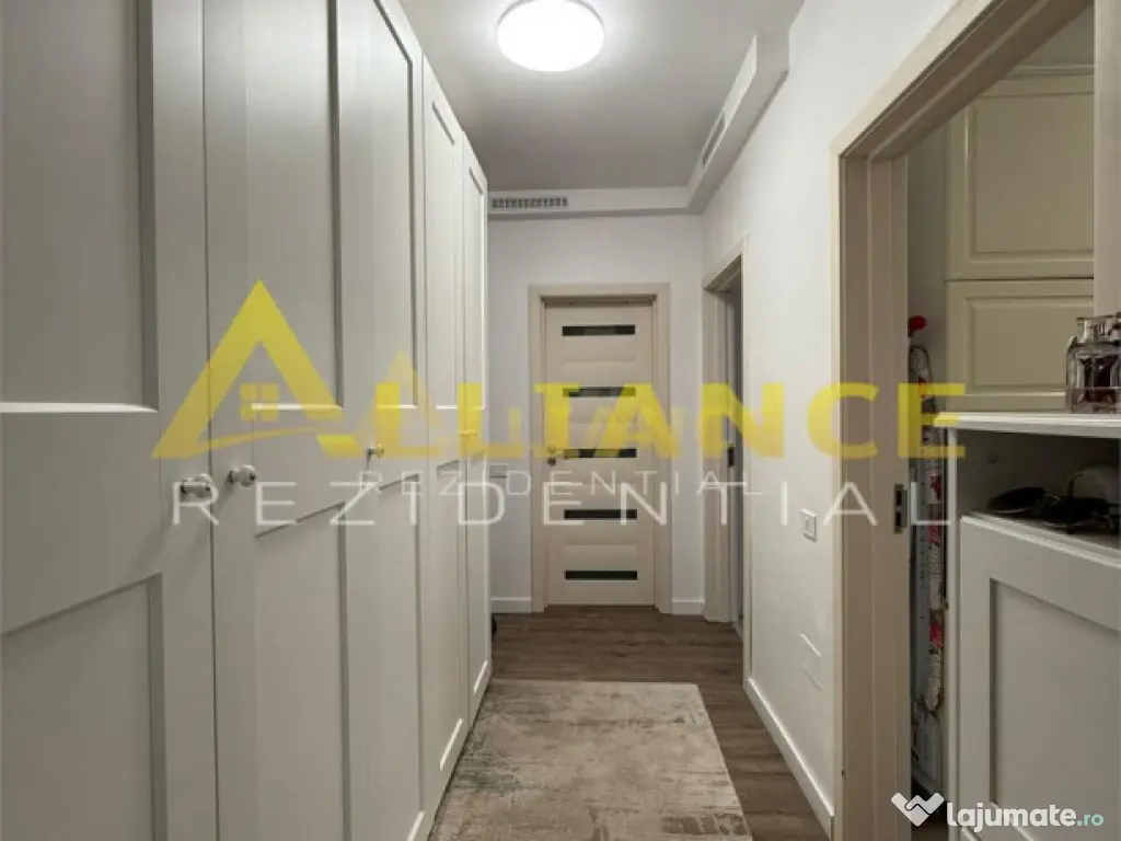 MOBILAT/UTILAT - Apartament 2 camere decomandat - PARCARE 