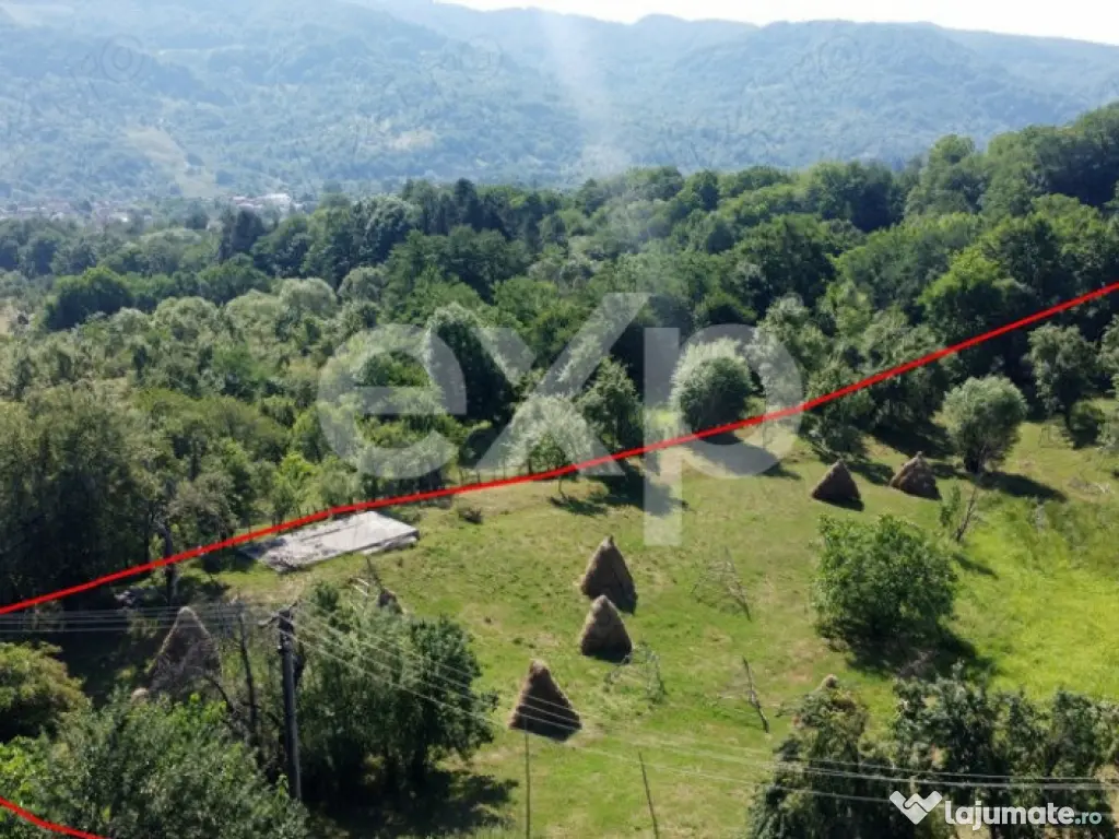 Teren în comuna Corbeni