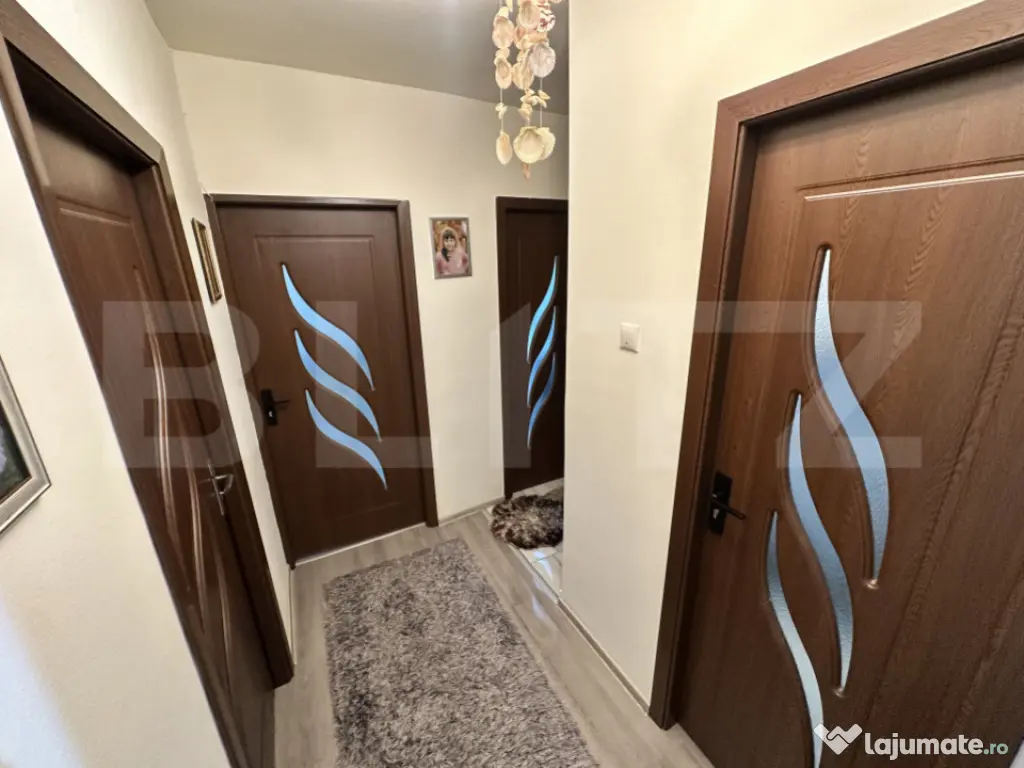 Apartament 3 camere decomandat, etaj 3/4, renovat ,zonă exc 